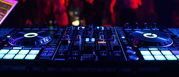 Dj console.jpeg