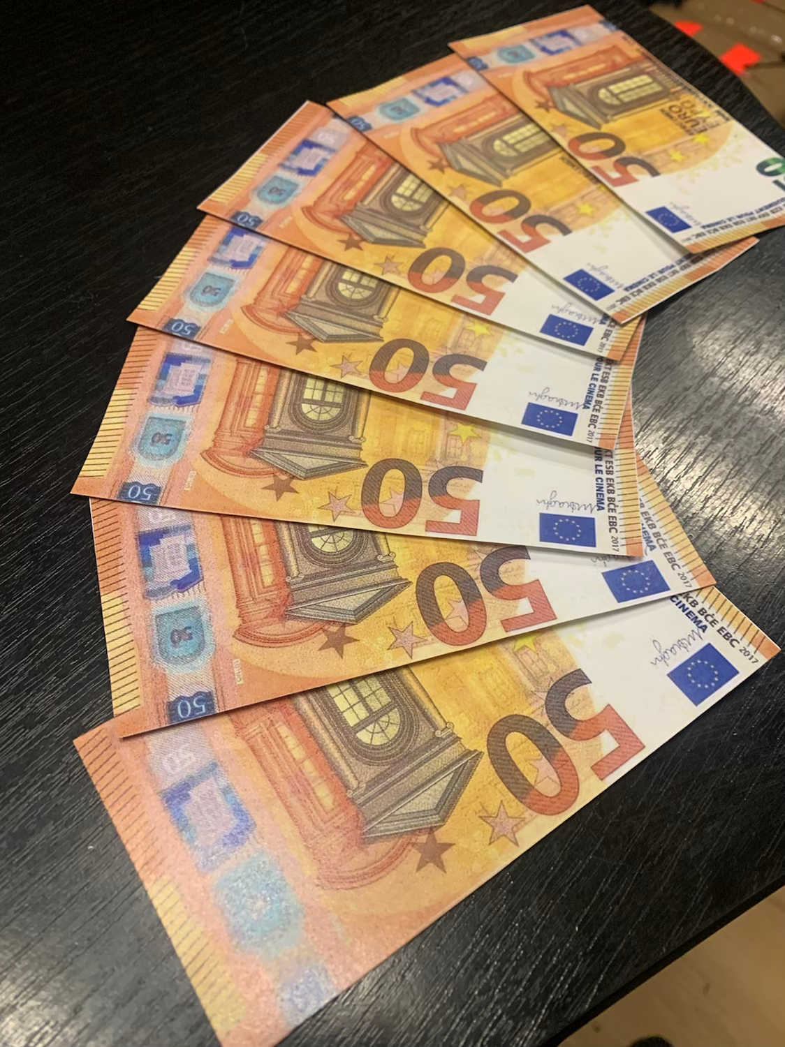 1 Liasse de 50€  : 60 Billets [15]