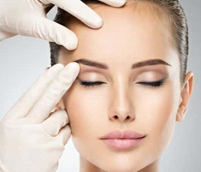 أكثر علاجات شد الجلد فعالية في جراحة التجميل: دليل شامل