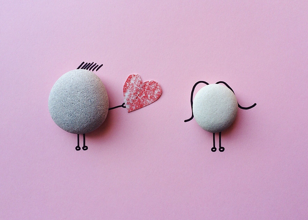 Man asking woman on Valentine's date