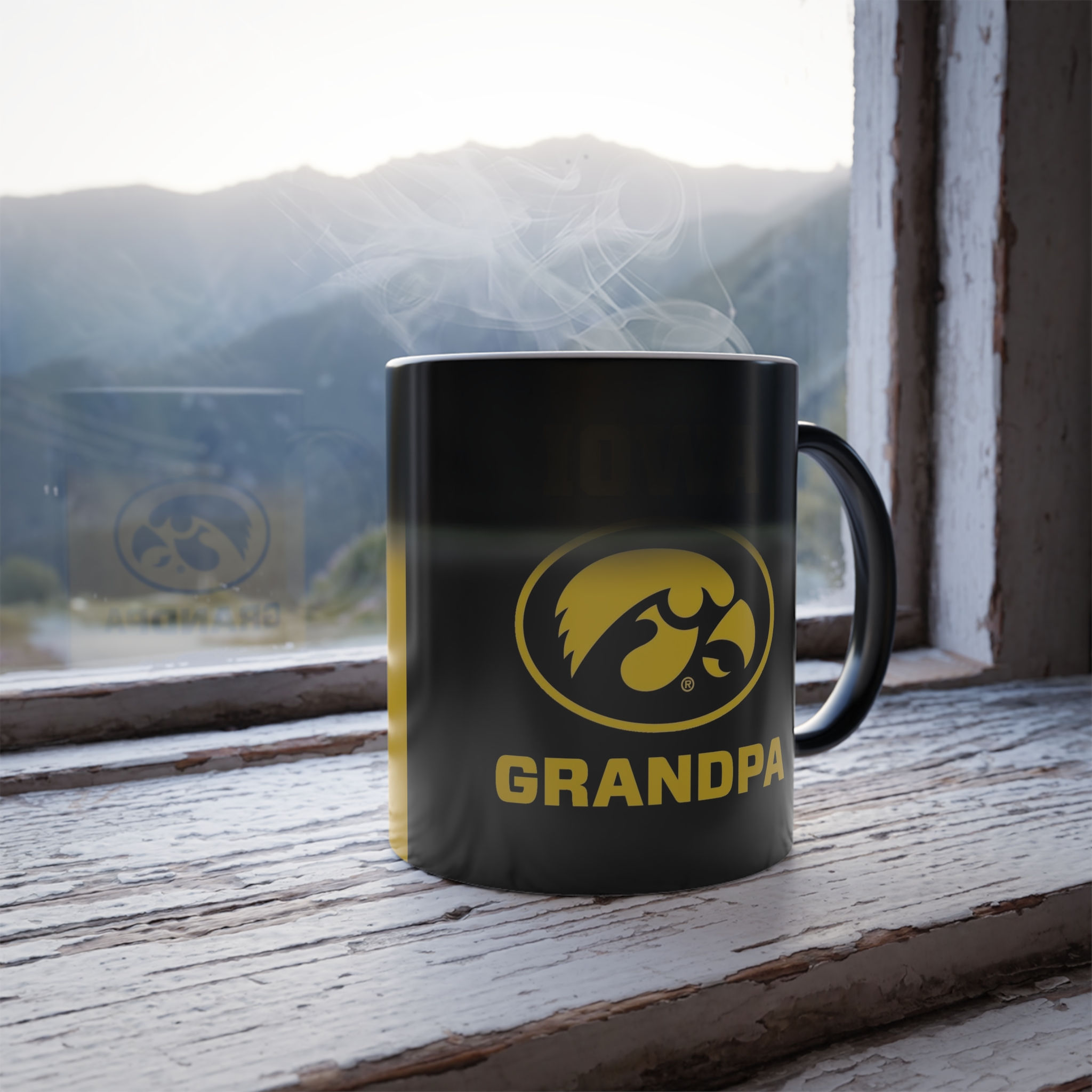 Color Changing! Iowa Hawkeyes GRANDPA ThermoH Morphin Ceramic Coffee Mug