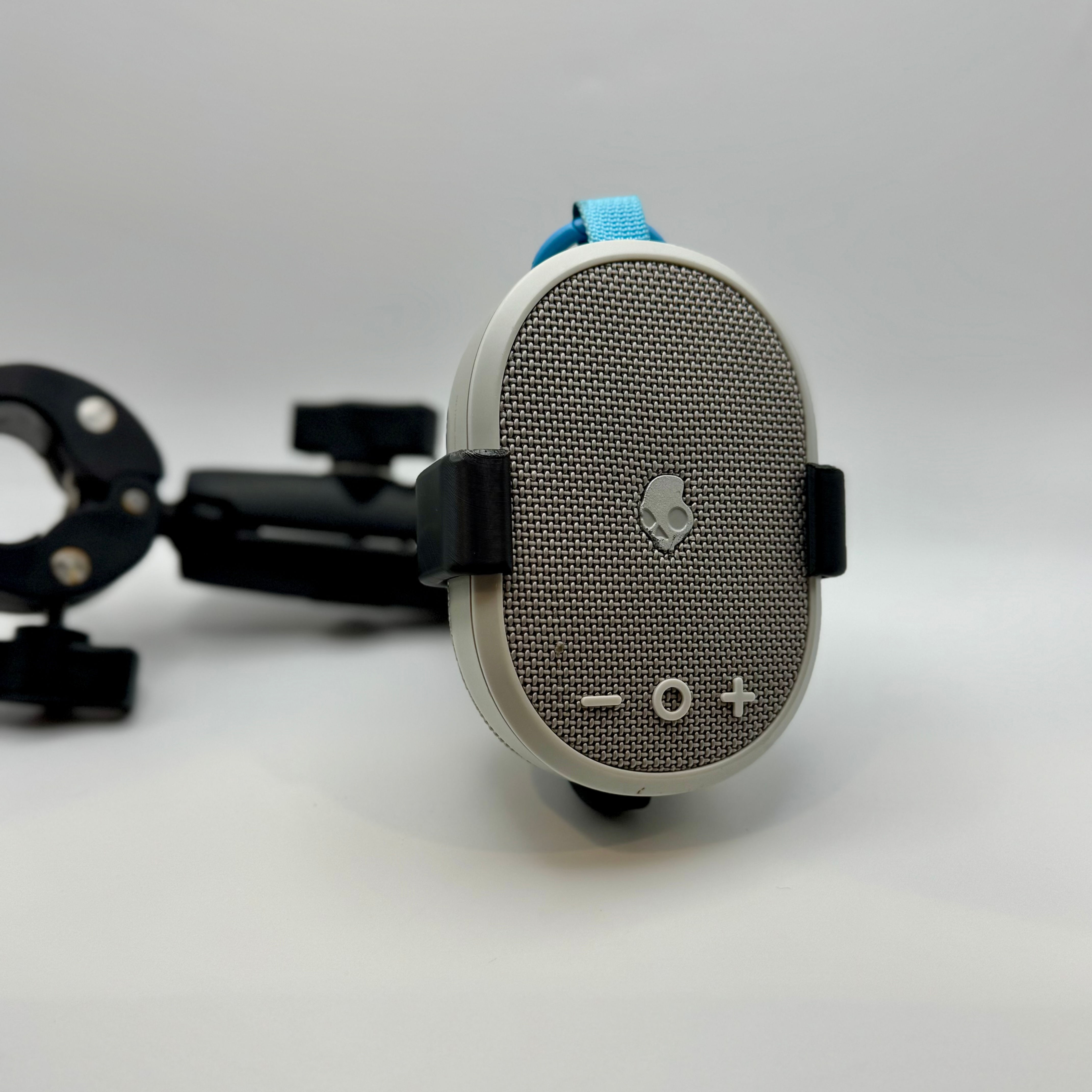 Stealth Sound: Seat-Rail Magnetic Mount for Skullcandy Kilo