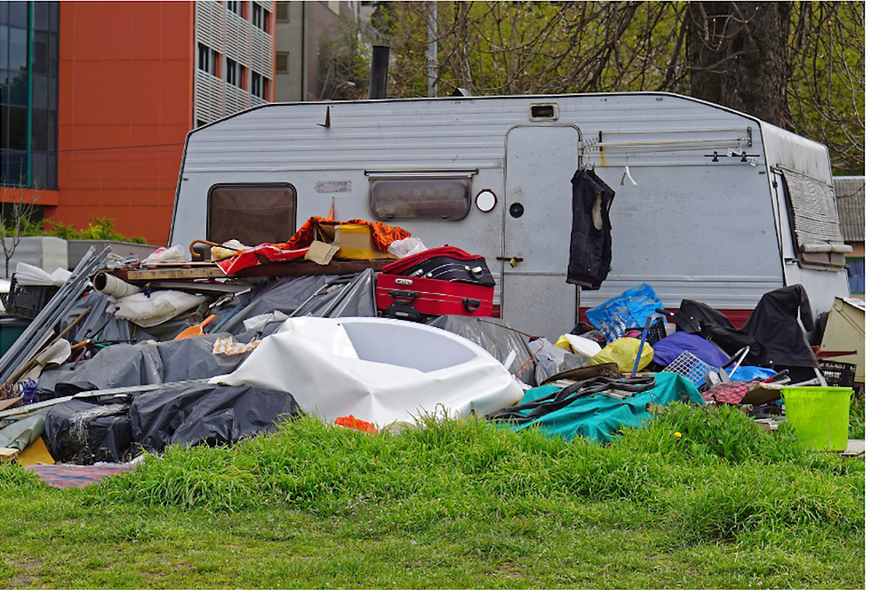 Smith Brothers Junk Removal can assist with hoarding
