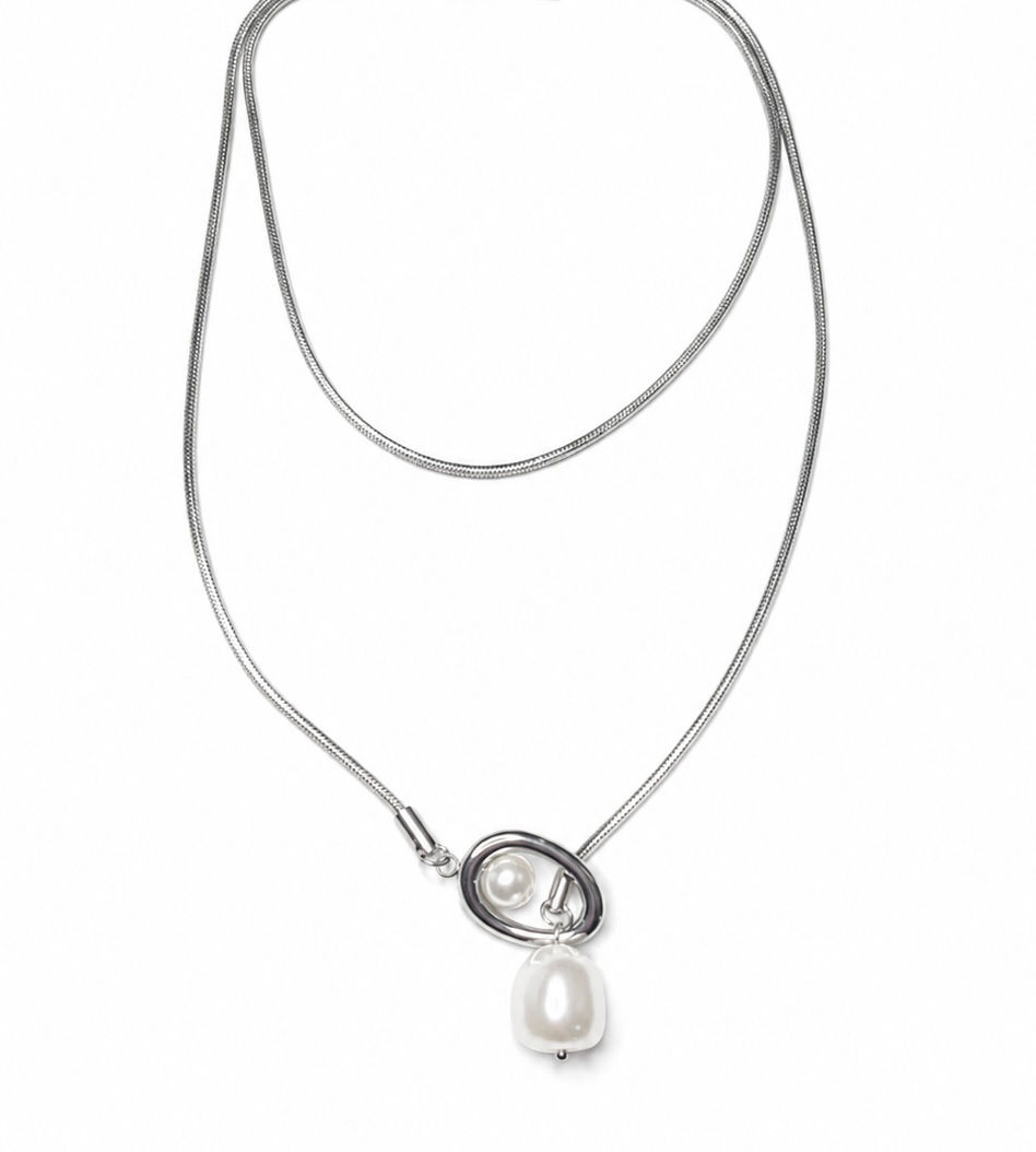 Luna necklace