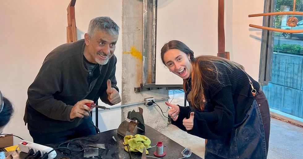 EMPRESA RES-CHILE REALIZÓ TALLER EMOCIONARTE JUNTO AL ESCULTOR MAURICIO CARRASCO