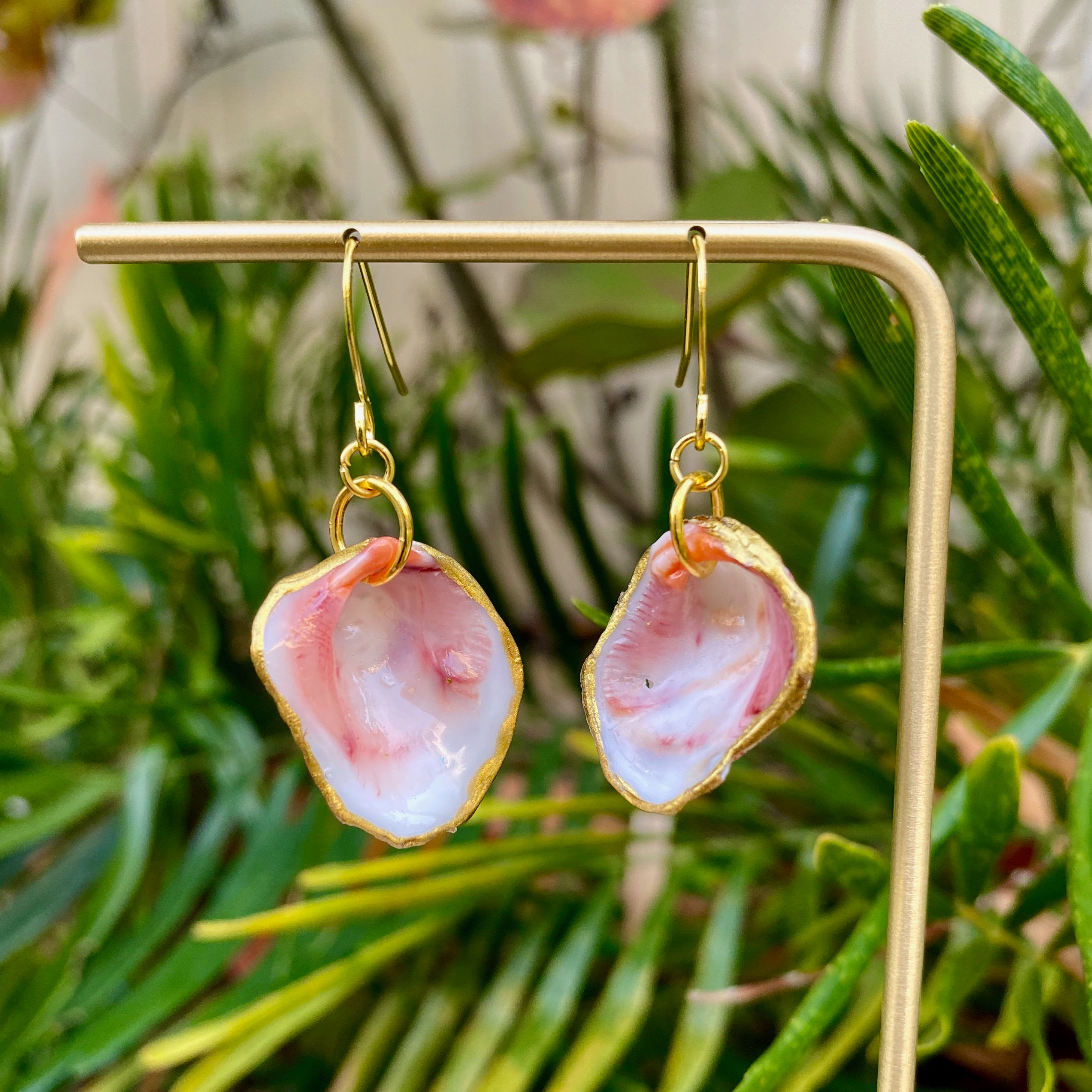 Chama Coralloides with Gold Trim