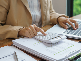 Tax Reminder for the Self-Employed and Landlords in the UK: Register for Self-Assessment By 5 October