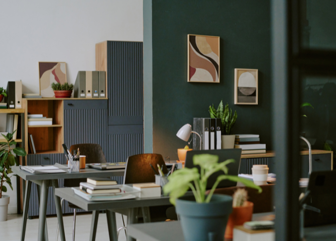 Significant abnormal fluctuations in income or profit