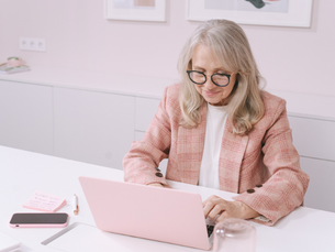 英国职业养老金只缴3%够吗？企业和员工如何合理配比