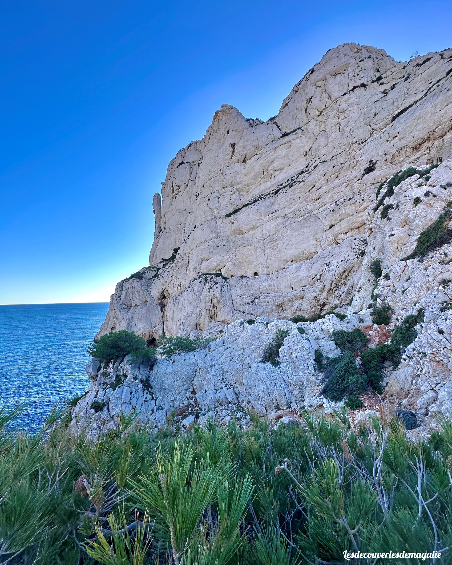 Calanque de sormiou randonnée calanques de marseille bouches du rhone région provence alpes côte d'azur col uelh ai cani rando chien accepté blog randonnée voyage lesdecouvertesdemagalie