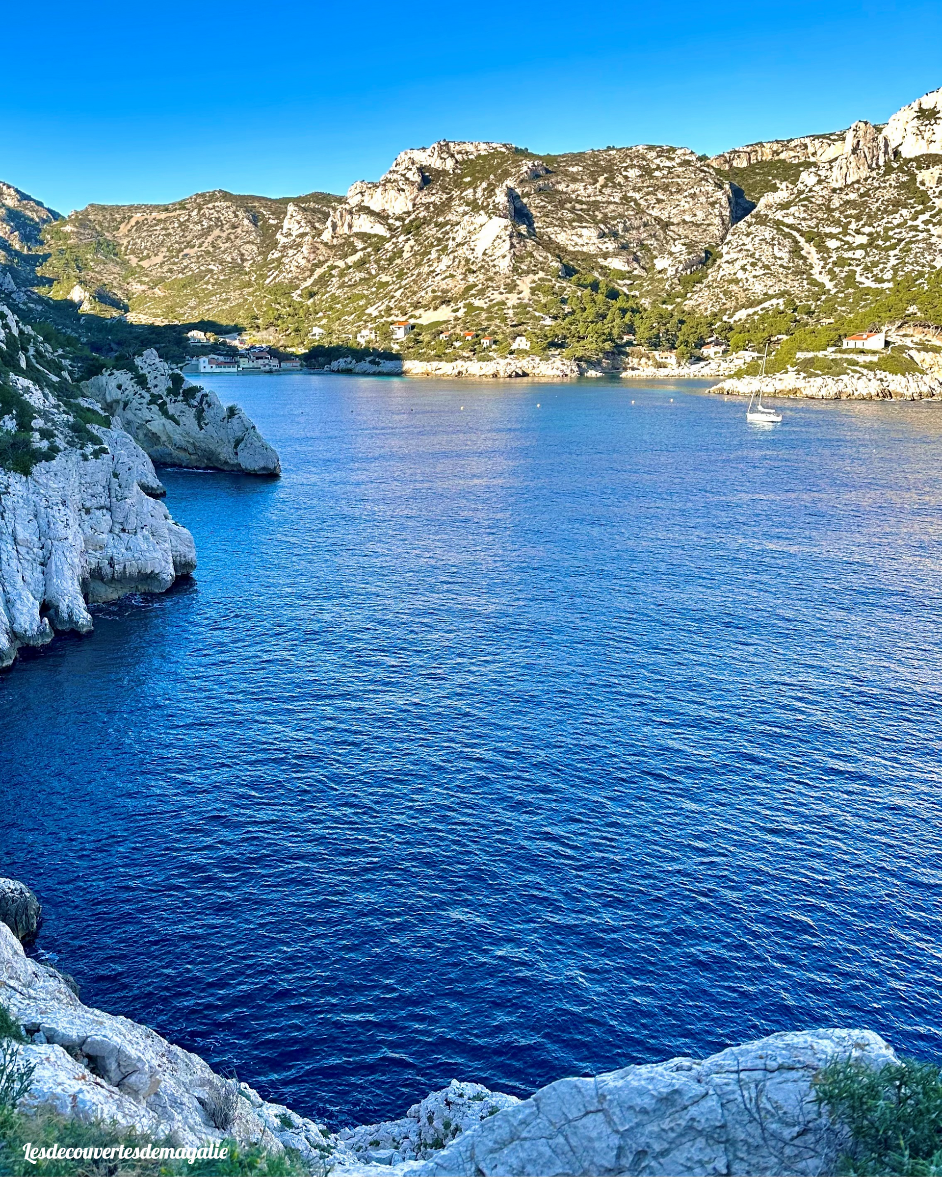 Calanque de sormiou randonnée calanques de marseille bouches du rhone région provence alpes côte d'azur col uelh ai cani rando chien accepté blog randonnée voyage lesdecouvertesdemagalie