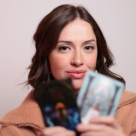 A RAINHA DO TAROT LIVRE_4L6A8391_edited.