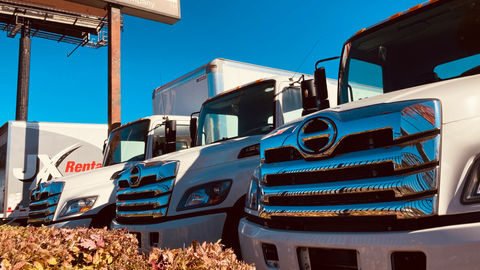 Entente de règlement de 55 millions $ : Les propriétaires et locataires de camions Hino au Canada pourraient être indemnisés