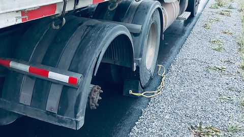 Wheel Separation Incident on QEW Leads to Multiple Charges for Driver and Carrier