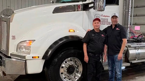 Une retraite bien méritée après plus de 55 ans sur la route pour un chauffeur de Entreprises Steve Surprenant
