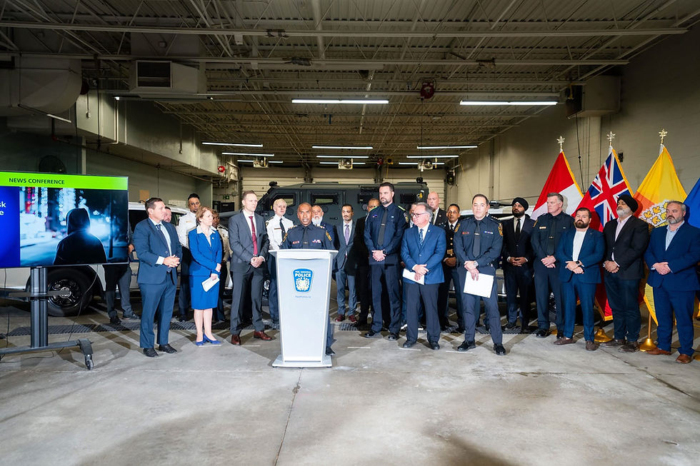 Un réseau criminel accusé d’avoir ciblé des entreprises de camionnage par l’intimidation et la violence