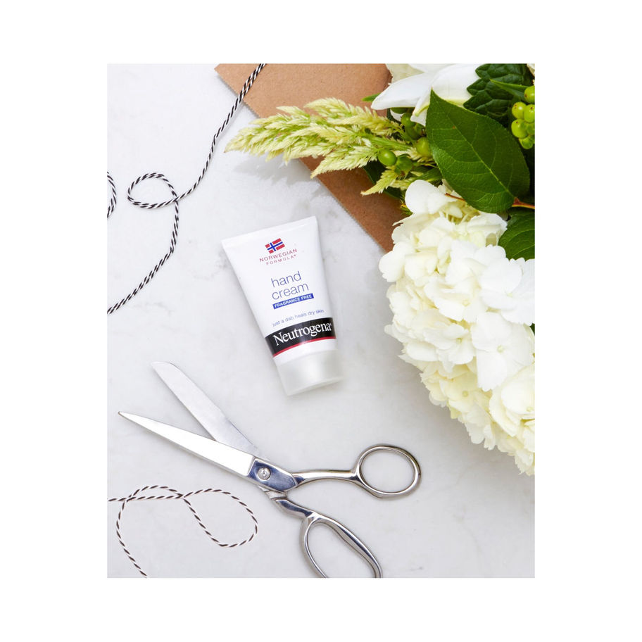 Neutrogena® Moisturizer - MCK-257699_ls.jpg