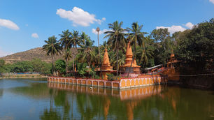 The Beautiful Ramdara Temple in Pune - Distance, Timings and Photos