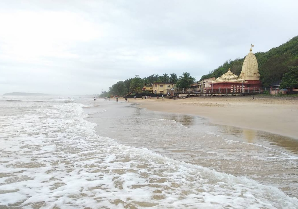 why ganpatipule beach is dangerous