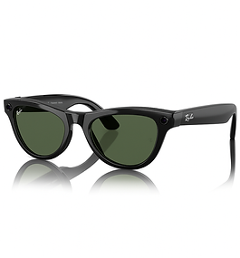 20250723_1325_Sunglasses Reflection_remix_01k0v4c7qee5zbzgtgkycgw5nh.png