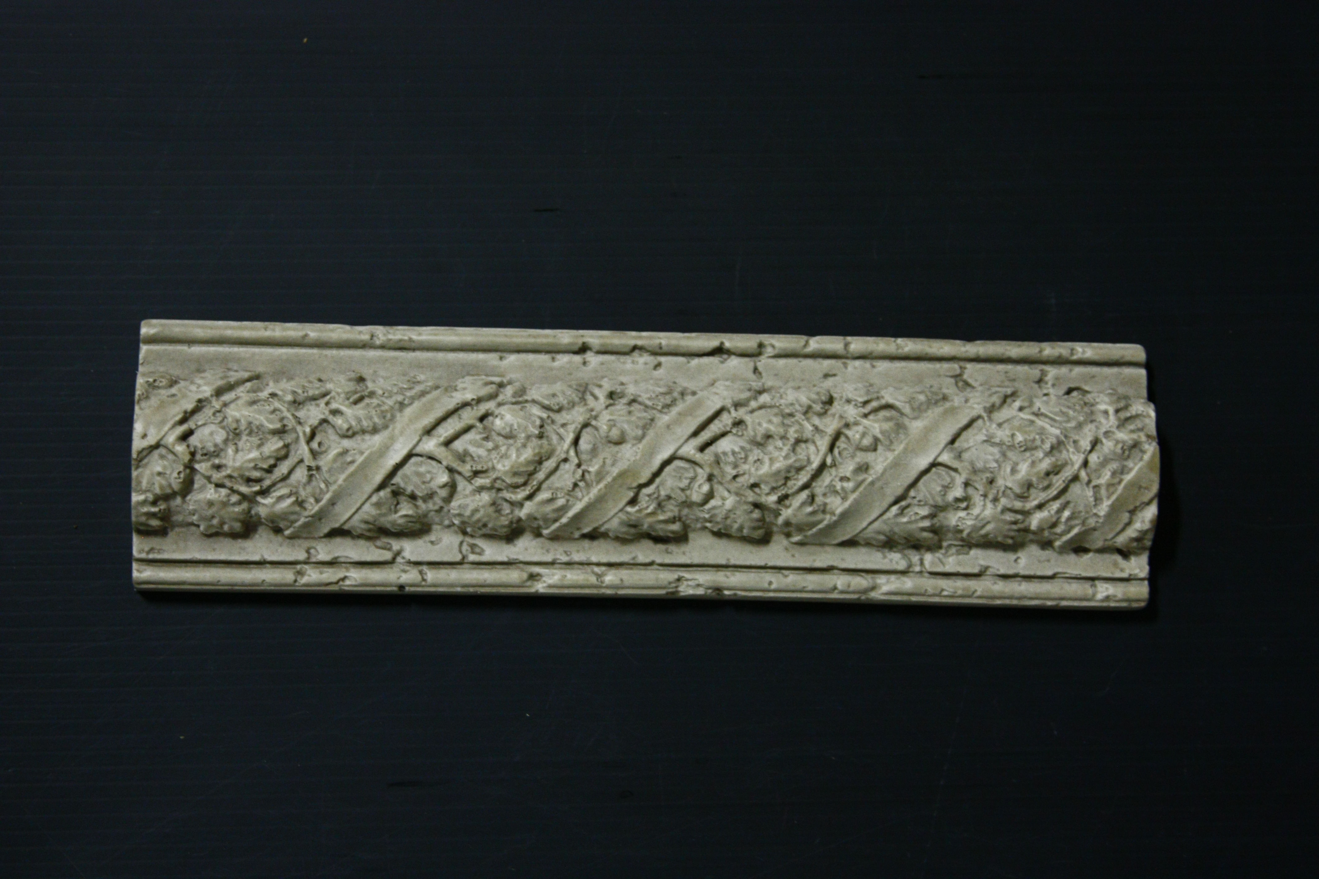 12" Noche Quercia Travertine Listel Chair Rail Tile Molding