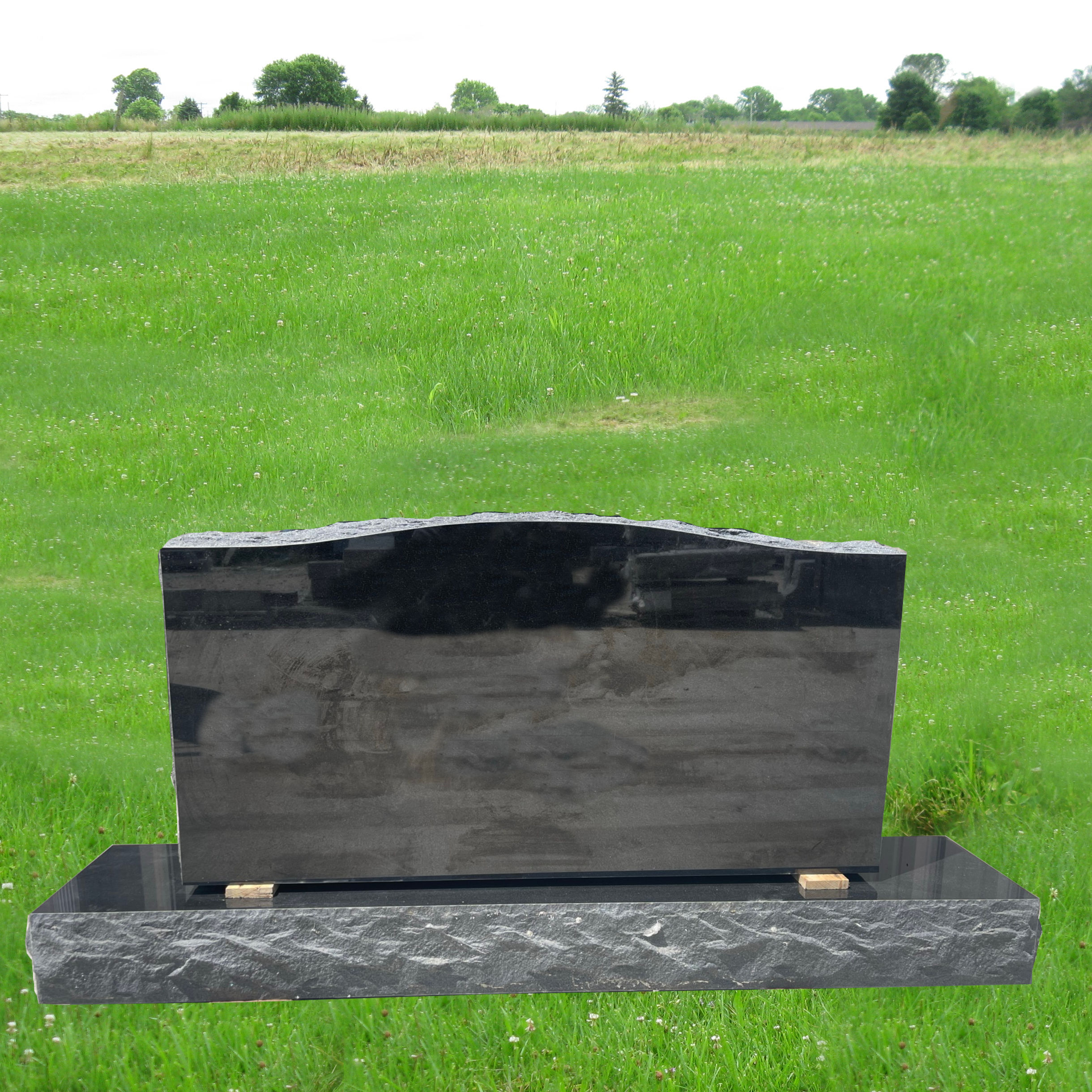 Black Granite Headstone Serpentine Monument MN-28B