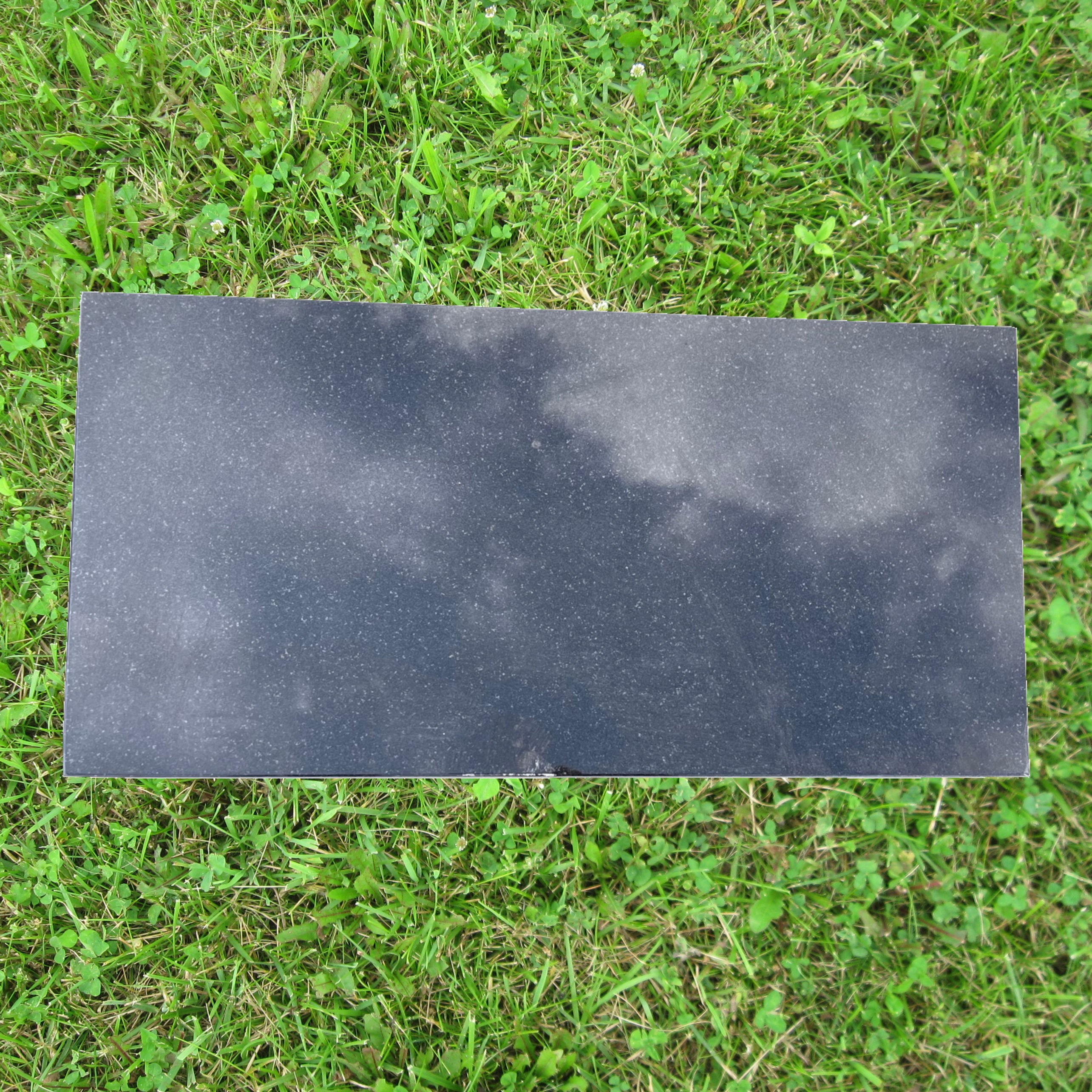 Black Granite Single Grass Marker GM-08