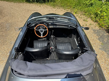 INTERIOR-SPEEDSTER-1.jpg