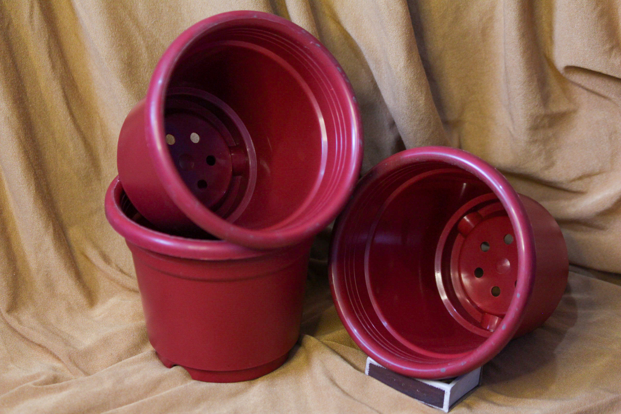 Plastic pot