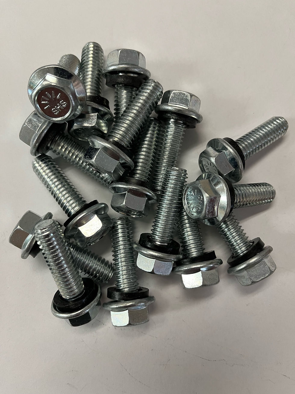 3/8-16x1-1/4 GR 8.2 Hex Flange Head Grain Bin Bolt
