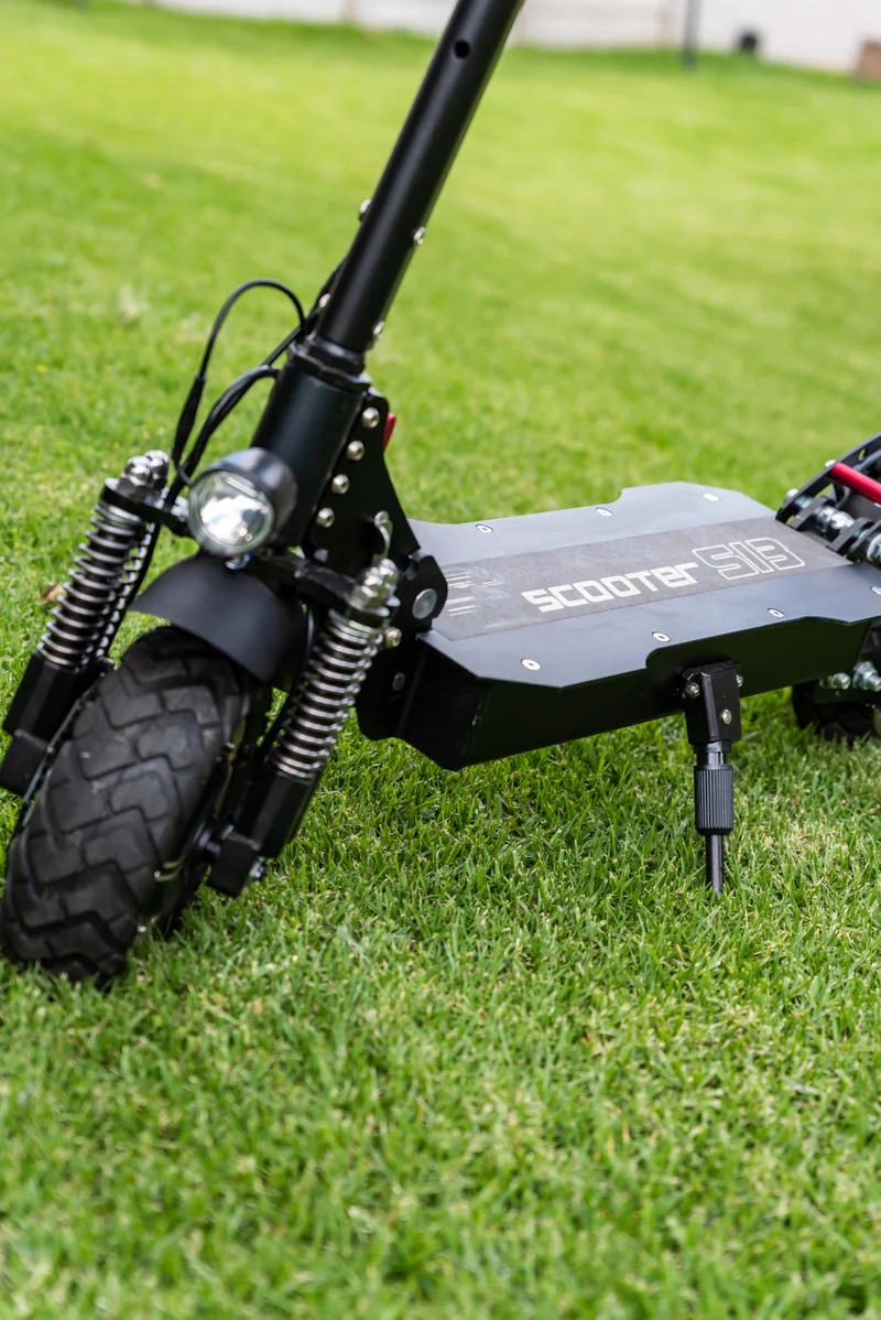 Alice hirrows 2400W Scooter