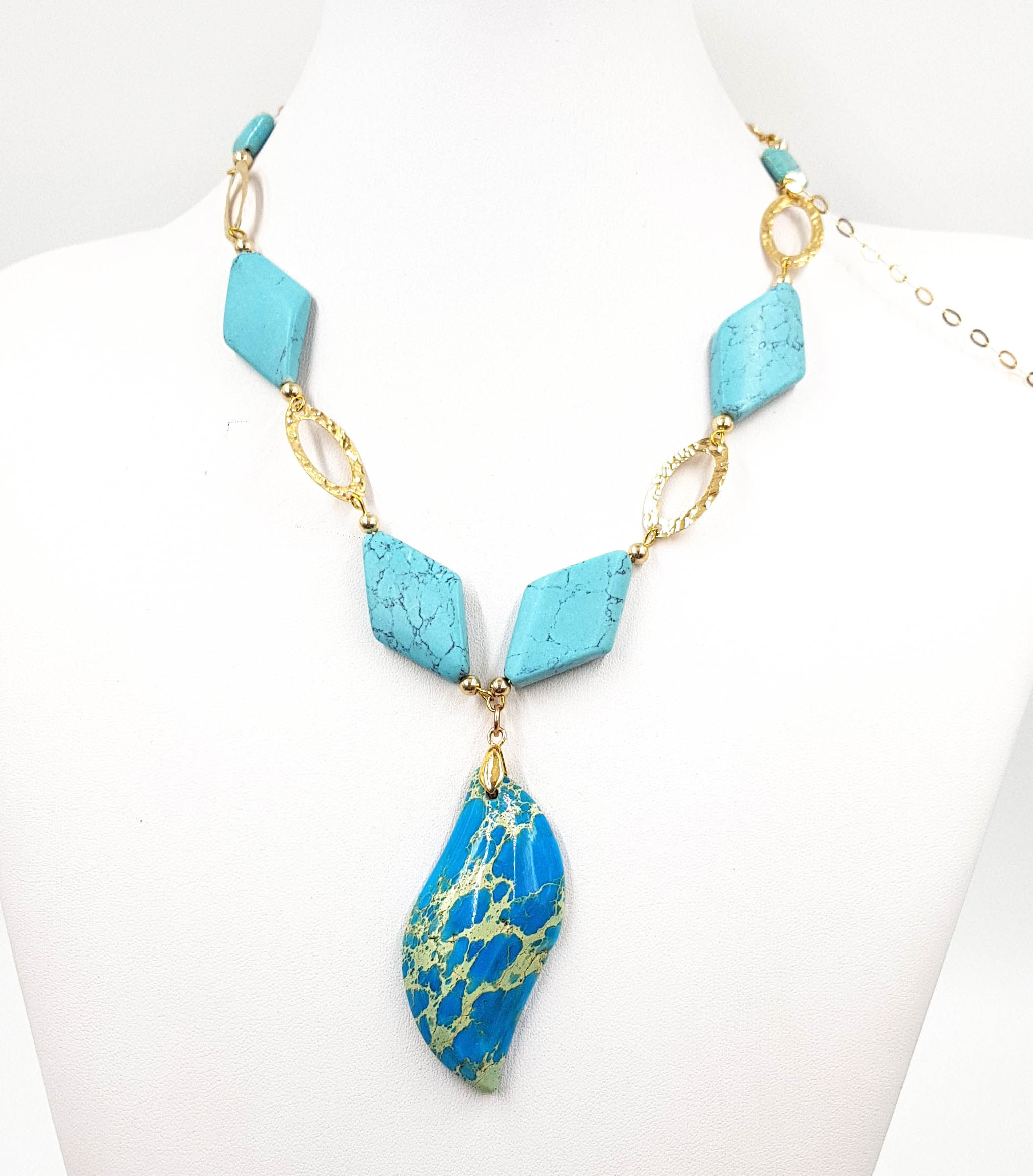 שרשרת בצבעי טורקיז וזהב