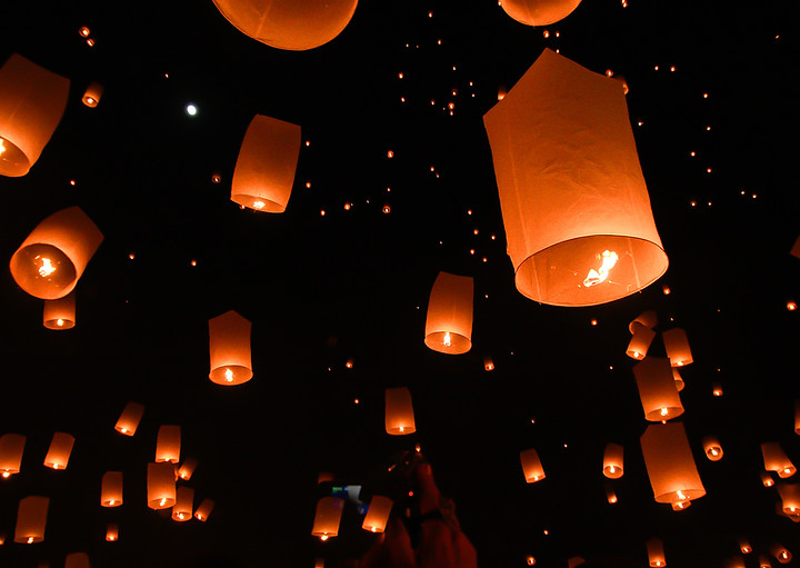 Flying Lanterns