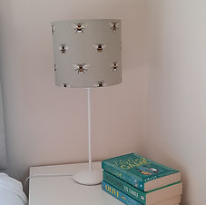 bee table lamp