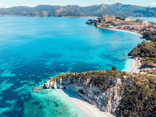 Elba Island Tour: discover the Island by Private Helicopter