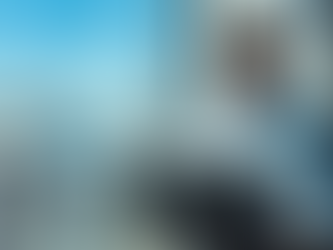 imprenditore che si informa per un corretto subentro utenza business