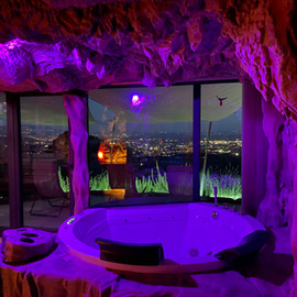 spa privata in agriturismo toscano.jpeg