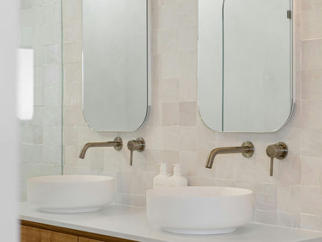 Wall-Mounted Bathroom Cabinets: The Secret to a Clutter-Free, Stress-Free Morning