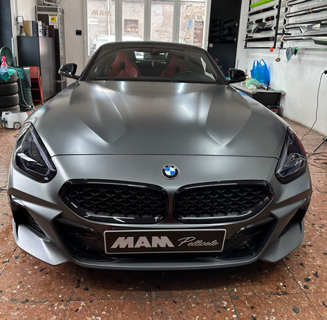 BMW Z4 grigio, pellicola M.A.M., installazione professionale