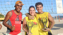 Convidados/as Matheus e Yasmin vencem o 16º Festival de Vôlei de Praia (Duplas Mistas) da Assojubs