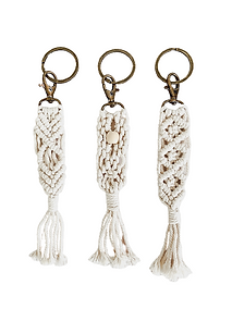 macramé-keychain-01-removebg-preview (1).png