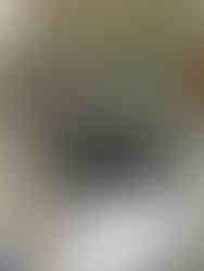 Vasques en marbre noir avec robinetterie moderne – installation salle de bain haut de gamme à Nice.