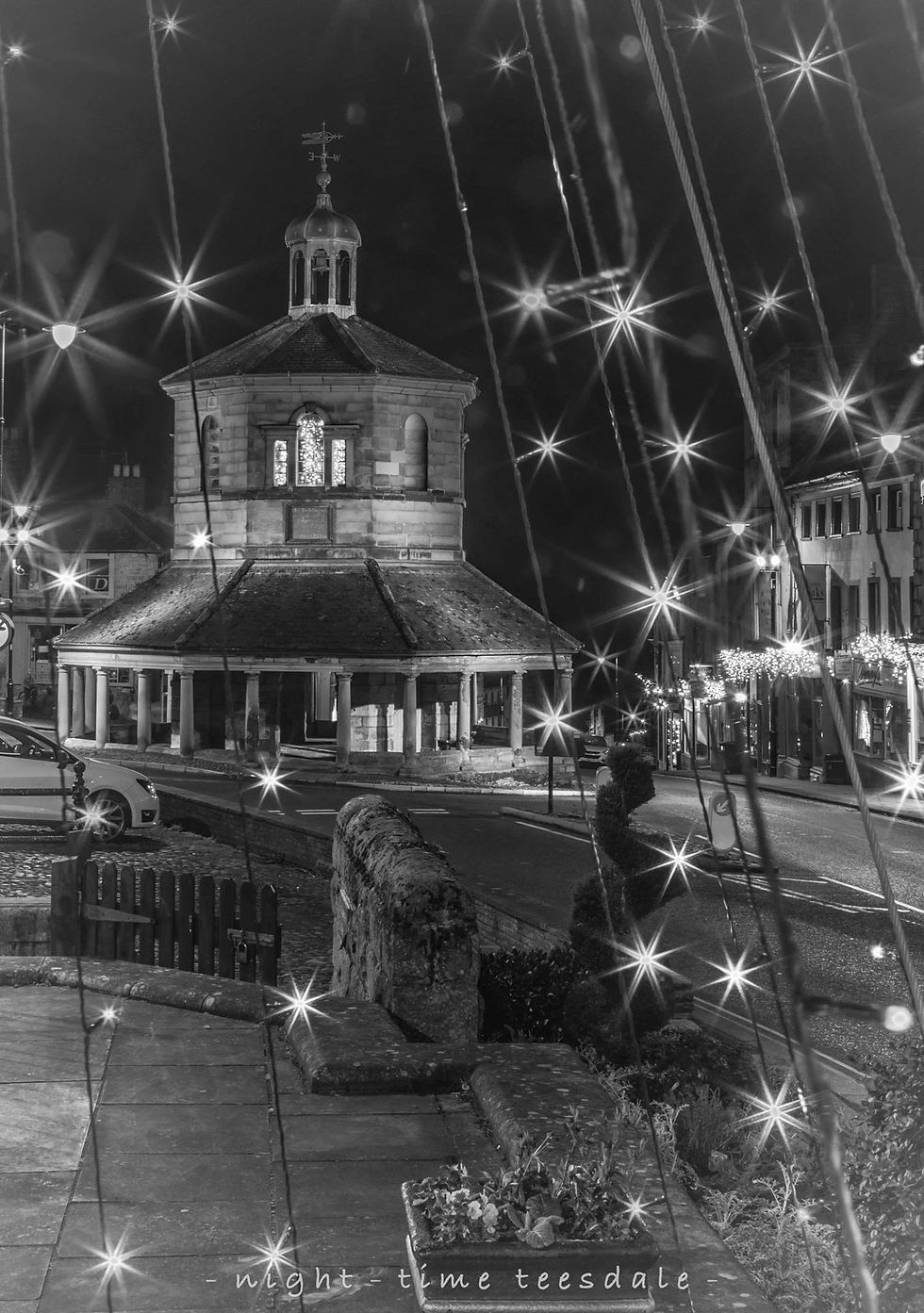 Thumbnail: Lighting the Market Cross