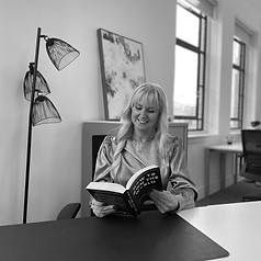 Dawn Laycock _edited.jpg