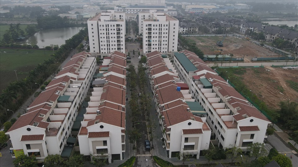Nhiều trường hợp nhà đầu tư còn gom đất nông nghiệp để chờ thời cơ để bán, sang tay với giá trị lớn. Ảnh: Anh Huy