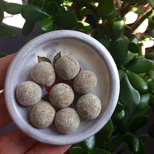 Birdsong🕊throat balls. For crooners and