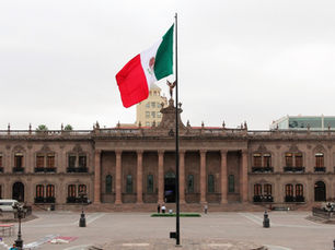 “Preocupa el desprecio por la ley, eso no es bueno para Nuevo León": Juan Francisco Torres Landa 