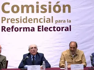 “Estamos viendo que no son audiencias para construir una iniciativa de reforma, es una distracción”: Luis Farías 
