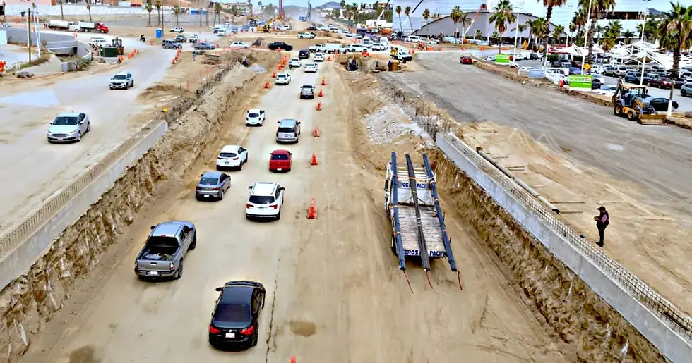 “Ya se empezaron a colocar trabes de puentes y hubo movimientos en los carriles centrales”: Roberto Flores