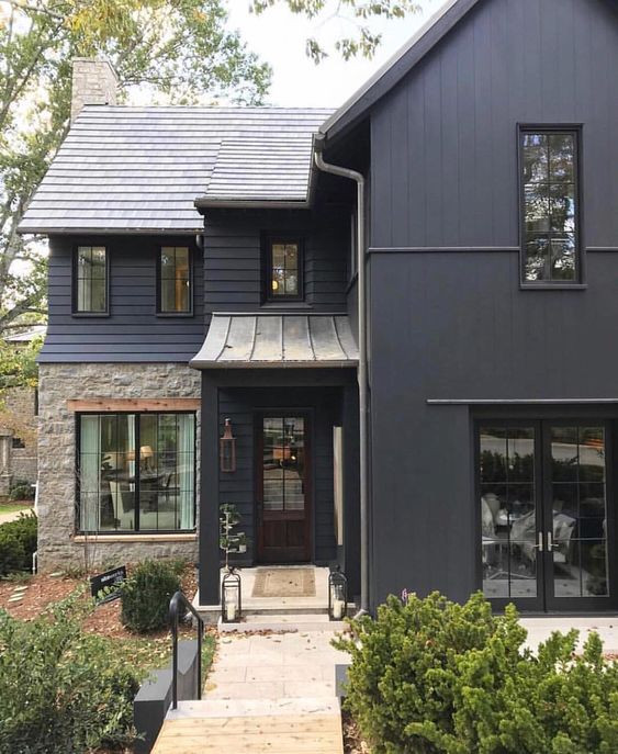 Our Favorite Current Home Trend: Dark Exteriors